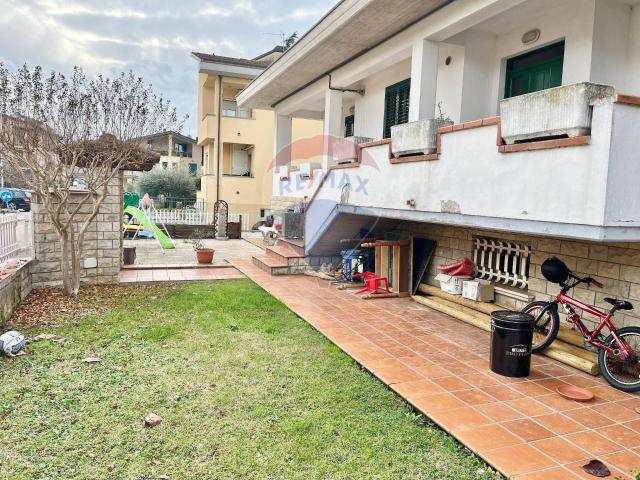 Villa in vendita a Bastia Umbra