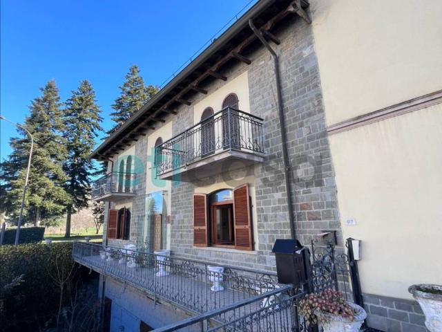 Villa in vendita a Bettola PC