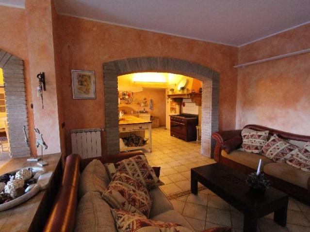 Villa in vendita a Beverino