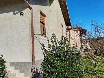 Villa in vendita a Beverino SP