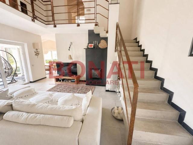 Villa in vendita a Beverino SP