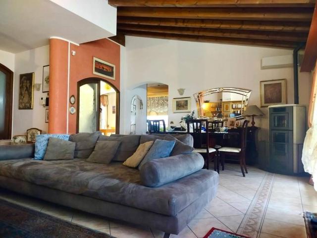 Villa in vendita a Bedizzole BS
