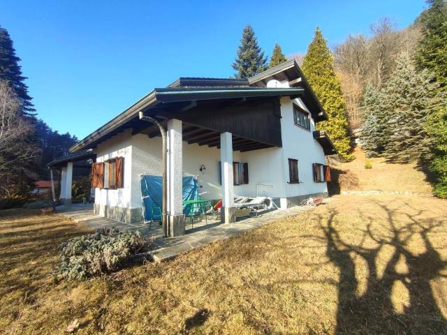Villa in vendita a Bee VB