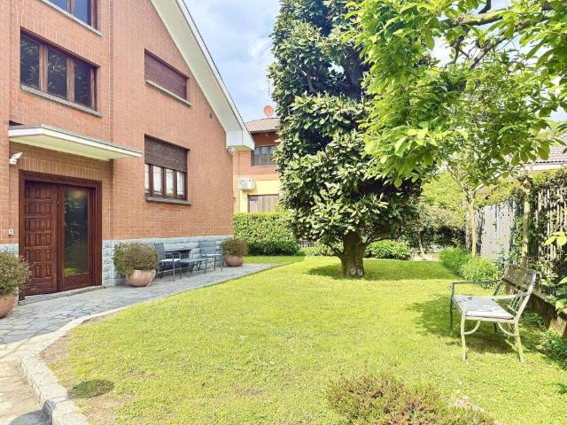 Villa in vendita a Beinasco TO