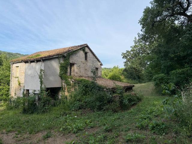 Villa in vendita a Belforte del Chienti MC