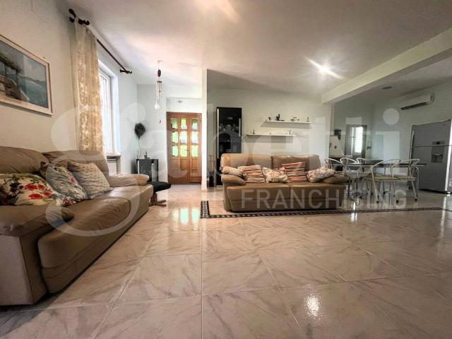 Villa in vendita a Bellona CE