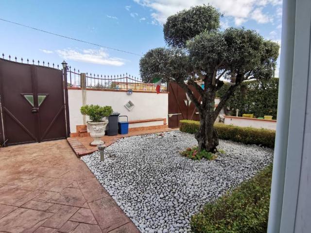 Villa in vendita a Bellona CE