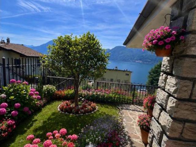 Villa in vendita a Bellano LC