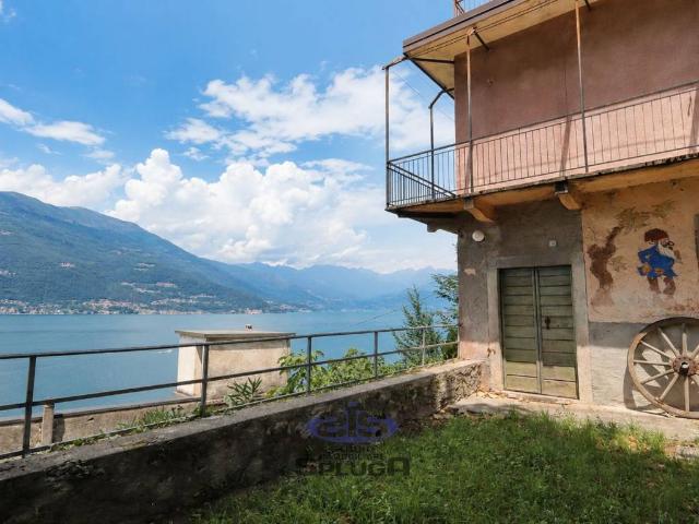 Villa in vendita a Bellano LC
