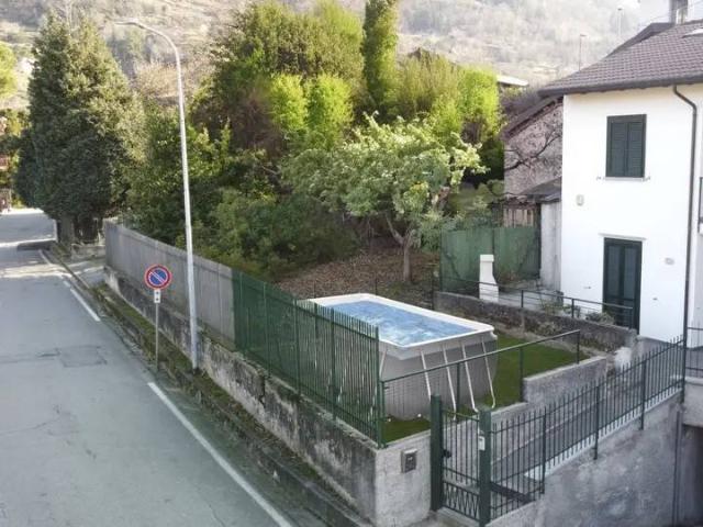 Villa in vendita a Bellano LC