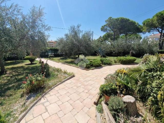 Villa in vendita a Bellaria Igea Marina RN
