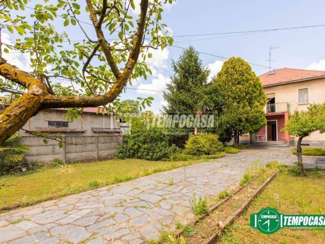 Villa in vendita a Bellinzago Novarese NO