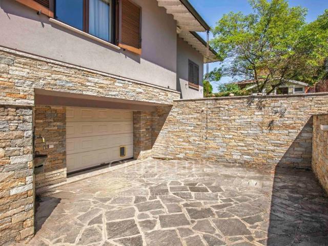 Villa in vendita a Bellinzago Novarese NO