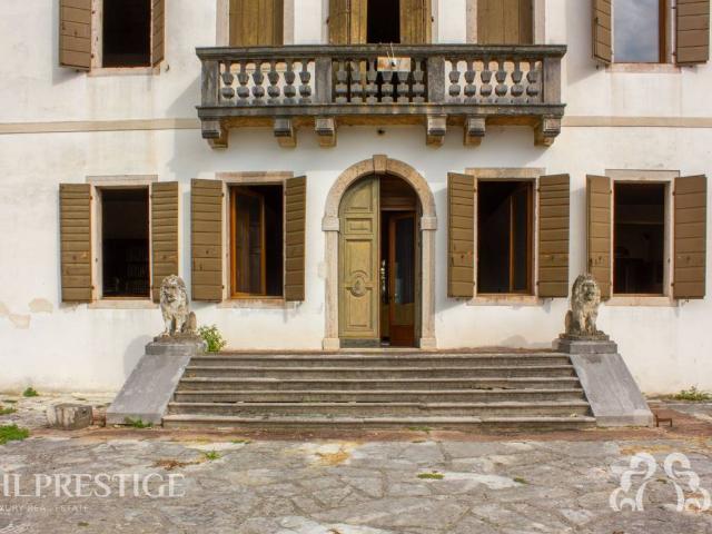 Villa in vendita a Belluno BL