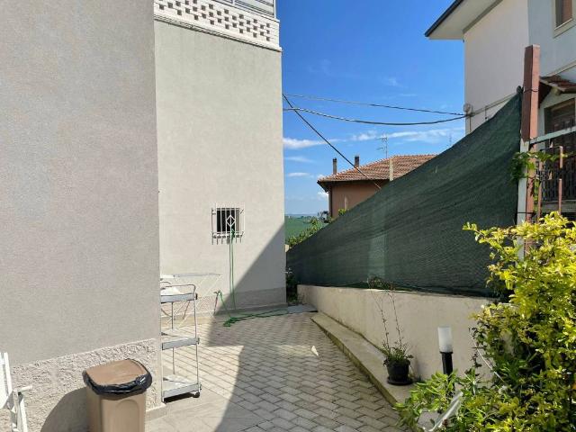 Villa in vendita a Belvedere Ostrense AN