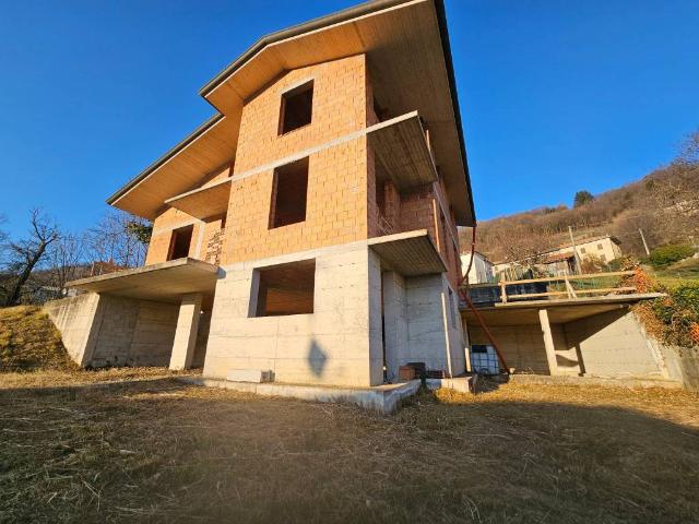 Villa in vendita a Berbenno BG