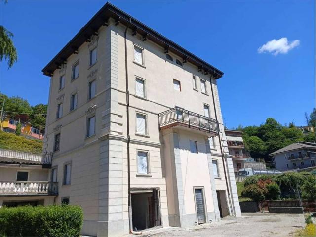 Villa in vendita a Berbenno BG