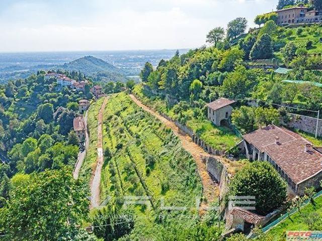Villa in vendita a Bergamo BG