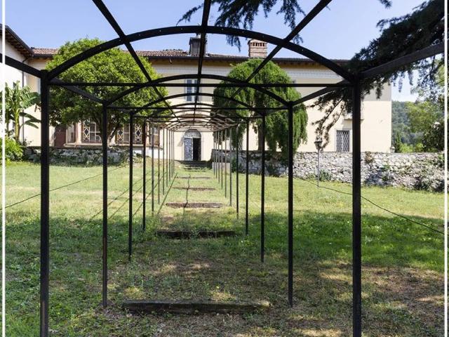 Villa in vendita a Bergamo BG