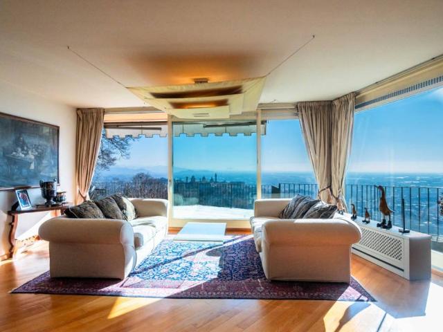 Villa in vendita a Bergamo BG