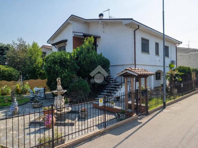 Villa in vendita a Bereguardo PV