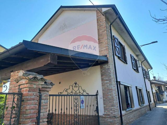 Villa in vendita a Bereguardo PV