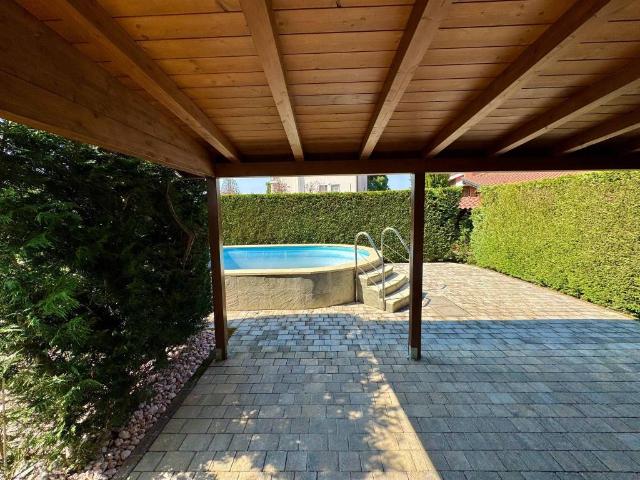 Villa in vendita a Bernareggio MB