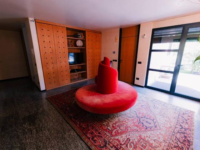 Villa in vendita a Bernareggio MB