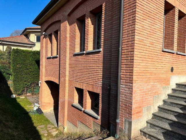 Villa in vendita a Bernareggio MB
