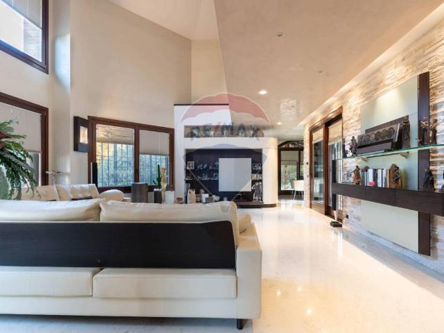 Villa in vendita a Bernareggio MB