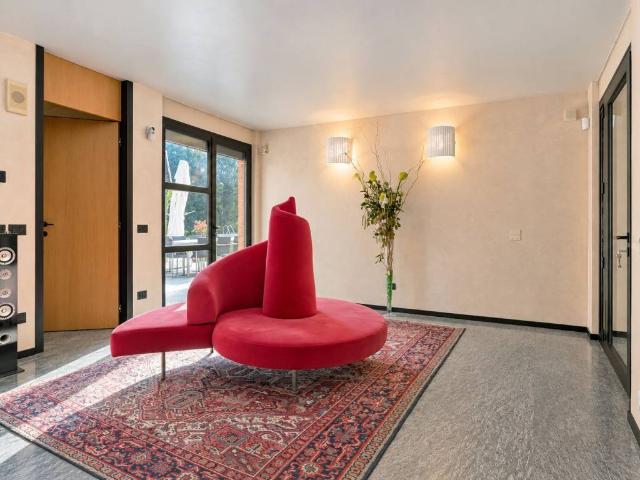 Villa in vendita a Bernareggio MB