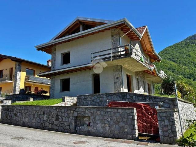 Villa in vendita a Berzo Inferiore BS