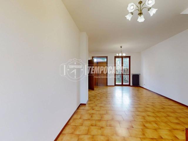Villa in vendita a Besana In Brianza