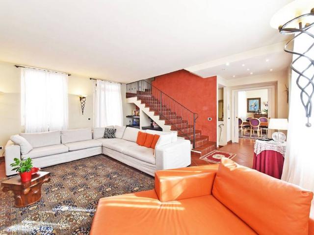 Villa in vendita a Besana in Brianza MB