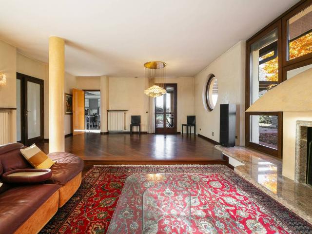Villa in vendita a Besana in Brianza MB