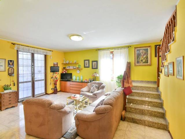 Villa in vendita a Besana in Brianza MB