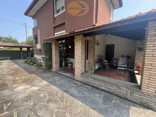 Villa in vendita a Besana in Brianza MB