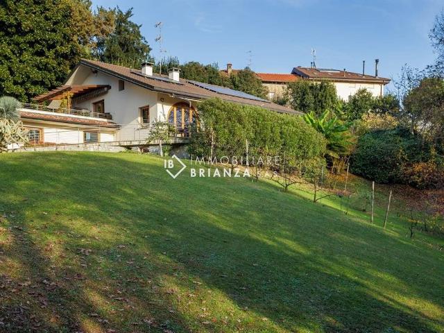 Villa in vendita a Besana in Brianza MB