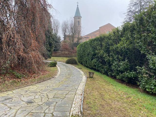 Villa in vendita a Besana in Brianza MB