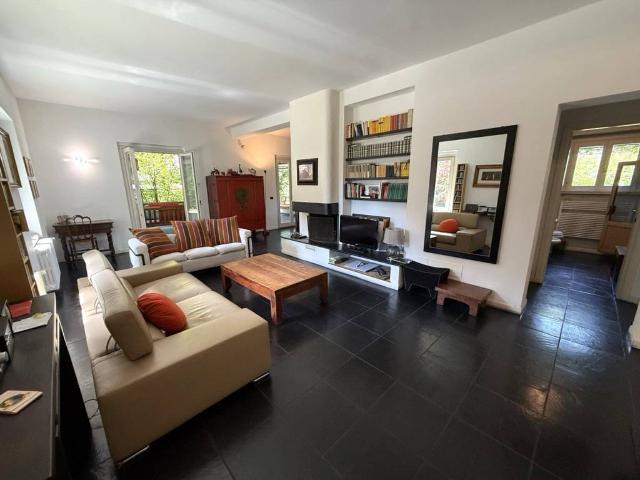 Villa in vendita a Besana in Brianza MB