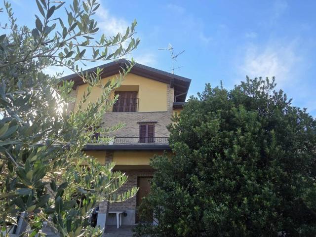 Villa in vendita a Besana in Brianza MB