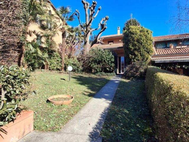 Villa in vendita a Besana in Brianza MB