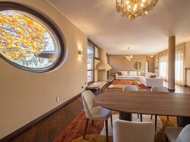 Villa in vendita a Besana in Brianza MB