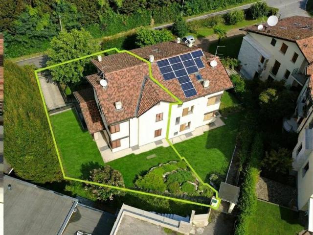 Villa in vendita a Besana in Brianza MB