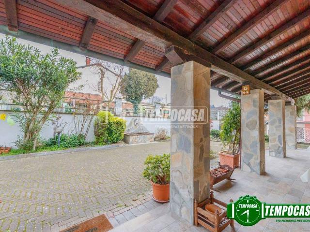 Villa in vendita a Besate MI