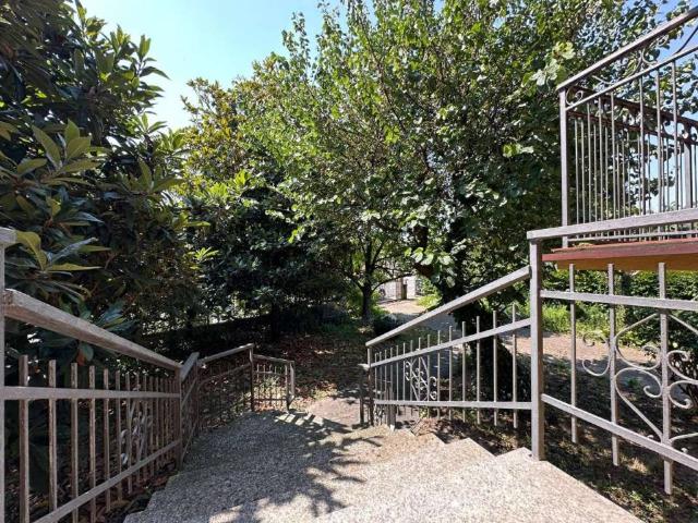 Villa in vendita a Besenzone PC