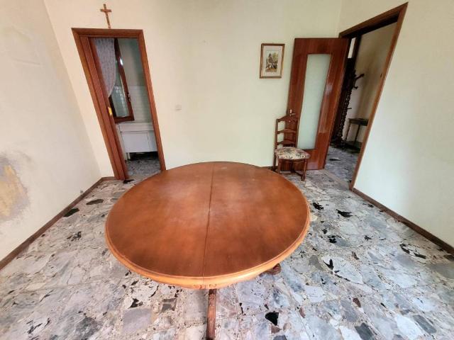 Villa in vendita a Besenzone PC