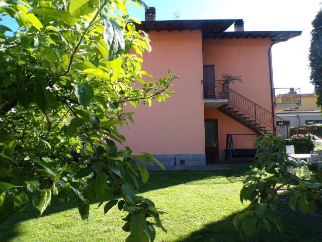 Villa in vendita a Besozzo VA