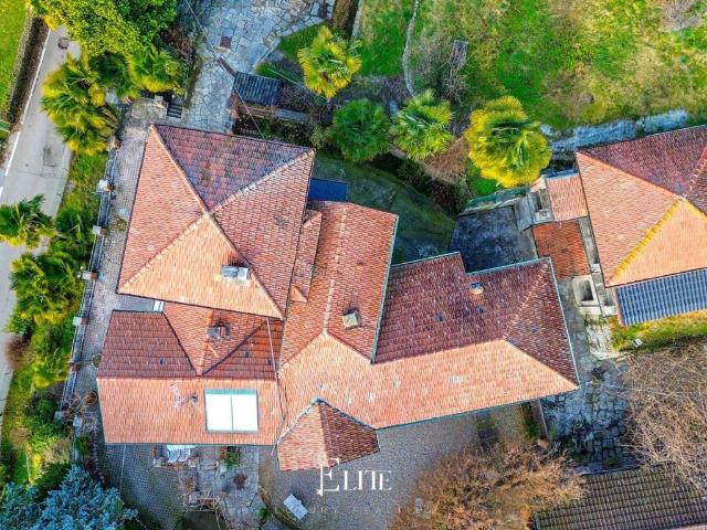 Villa in vendita a Besozzo VA