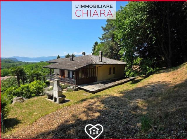 Villa in vendita a Besozzo VA